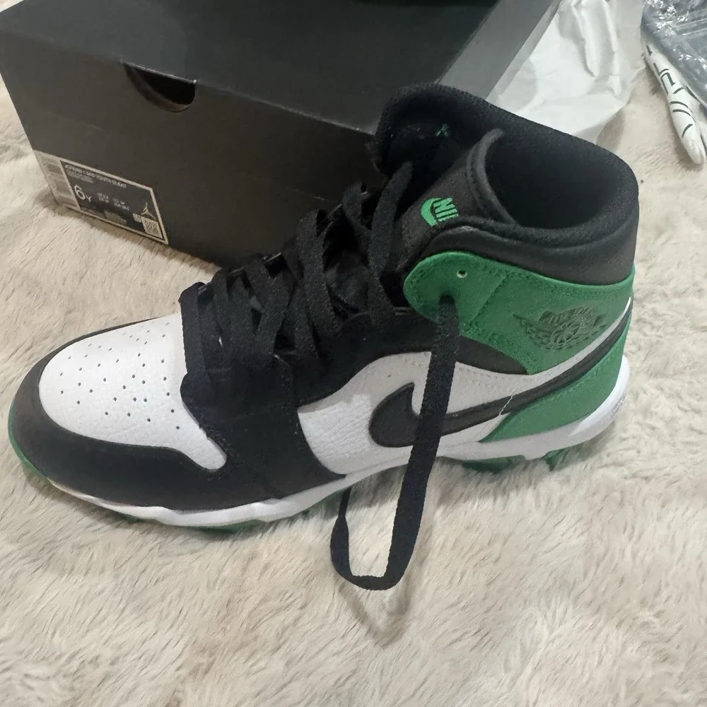 Jordan 1 Mid Cleats Black Lucky Green Big Kids 6Y New In Box